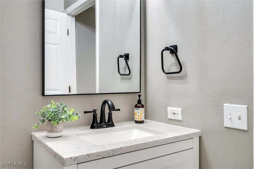 28080 Cavendish Court Bonita Springs FL 34135