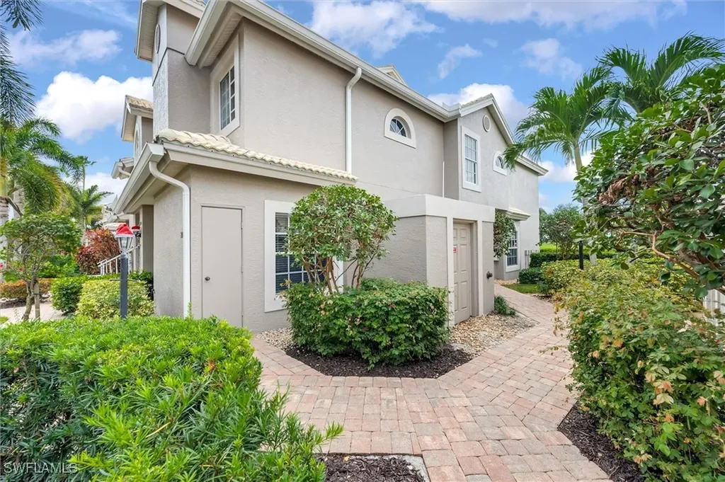 28080 Cavendish Court Bonita Springs FL 34135