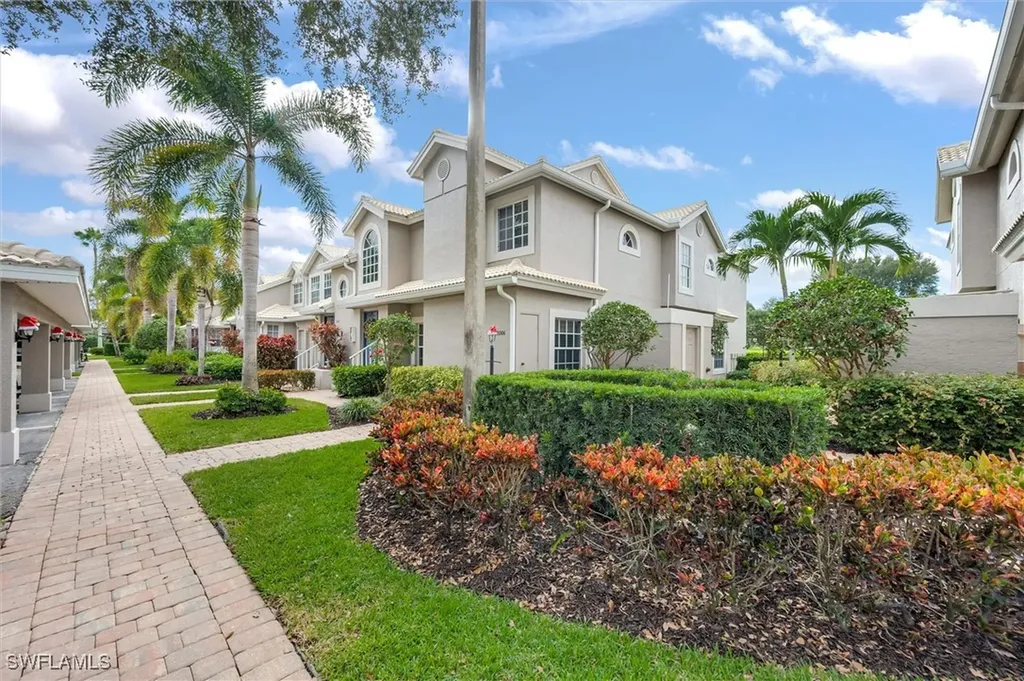 28080 Cavendish Court Bonita Springs FL 34135