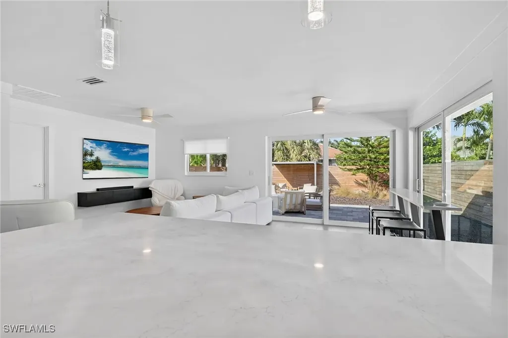 565 110th Avenue N Naples FL 34108