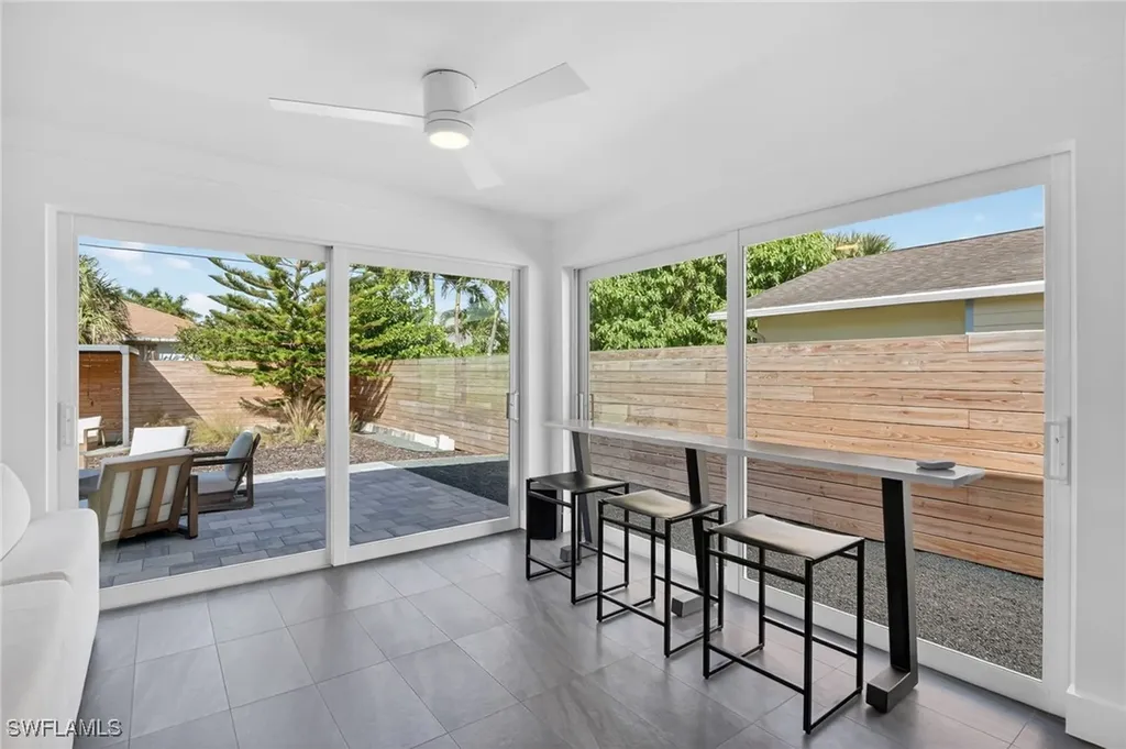 565 110th Avenue N Naples FL 34108
