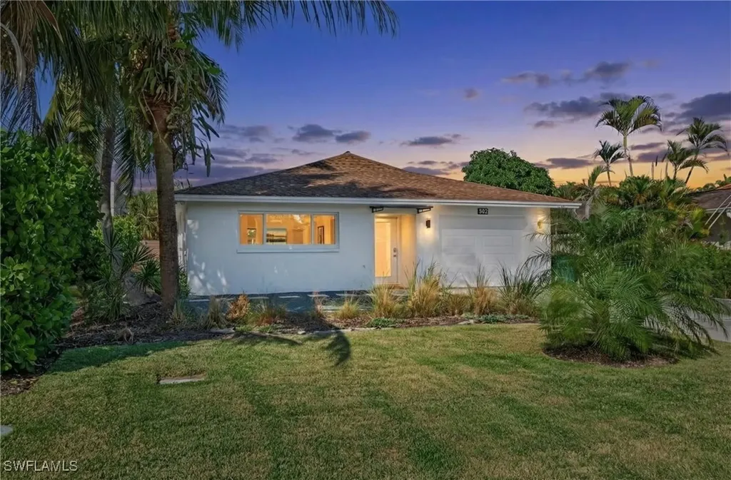 565 110th Avenue N Naples FL 34108