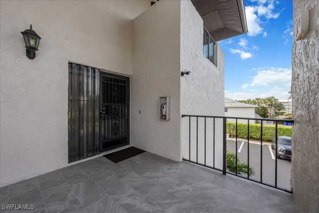 1400 Blue Point Avenue Naples FL 34102
