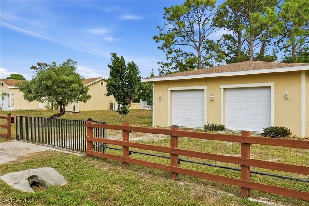 18343 Hawthorne Road Fort Myers FL 33967
