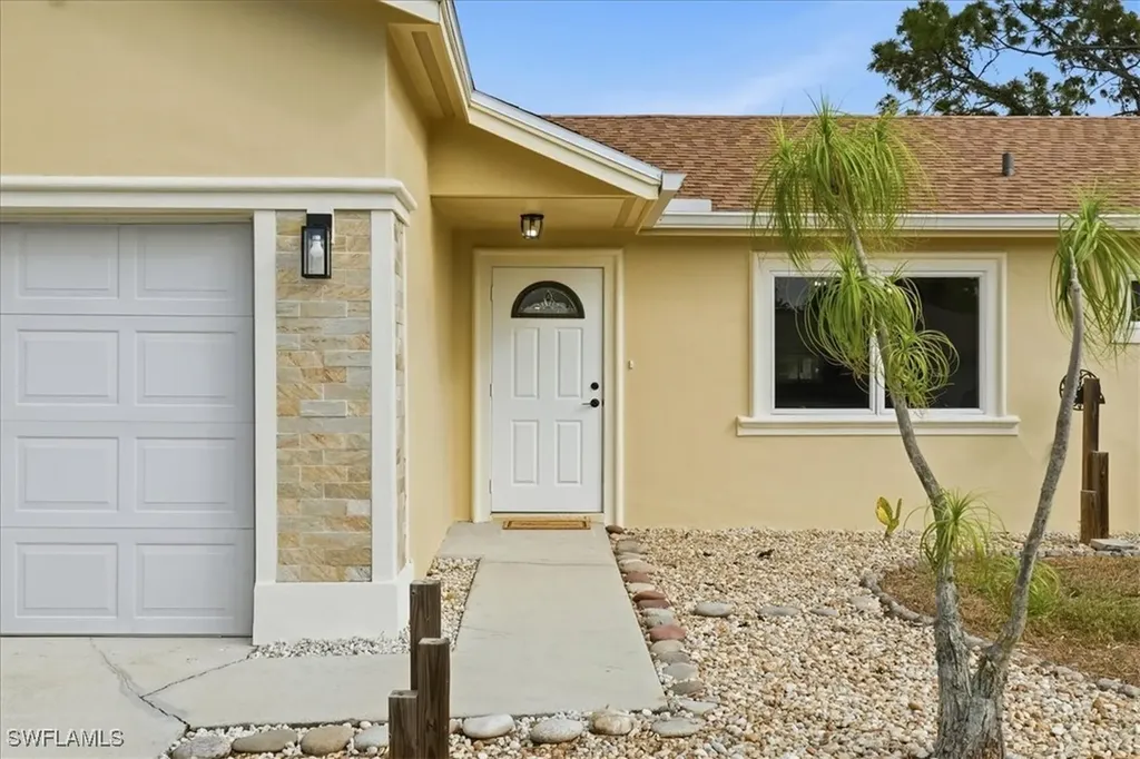 18343 Hawthorne Road Fort Myers FL 33967