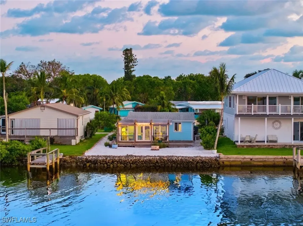 107 Bayshore Way Goodland FL 34140