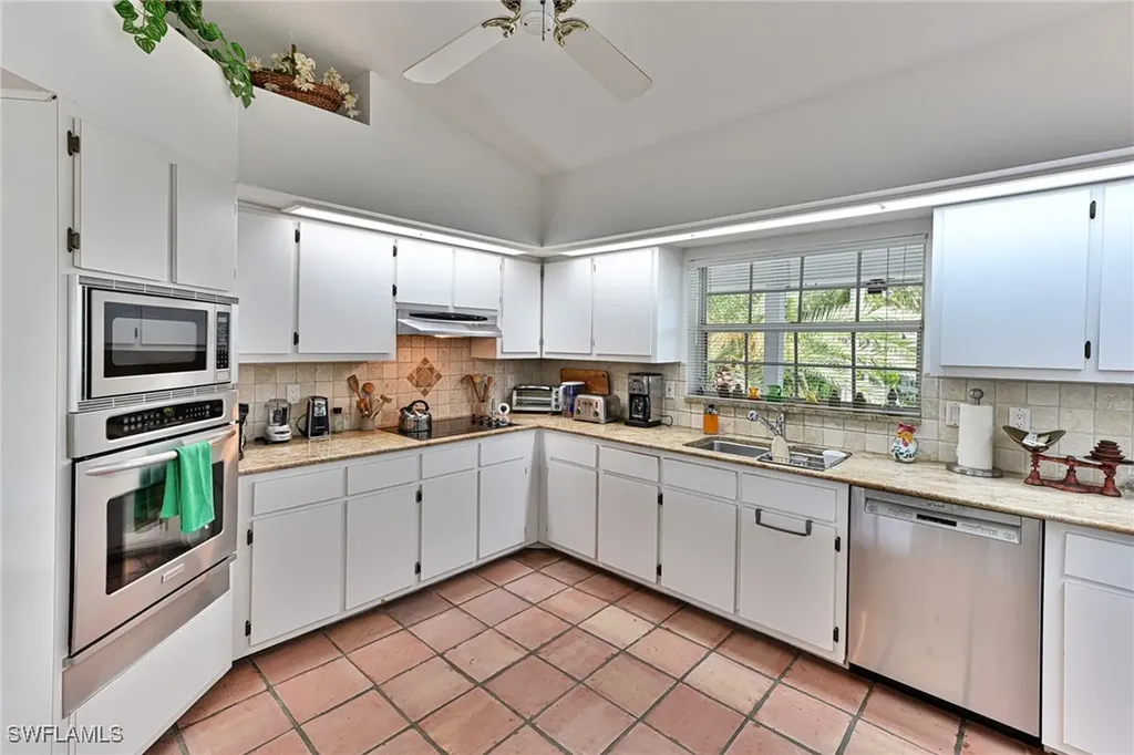 94 Southport Cove Bonita Springs FL 34134