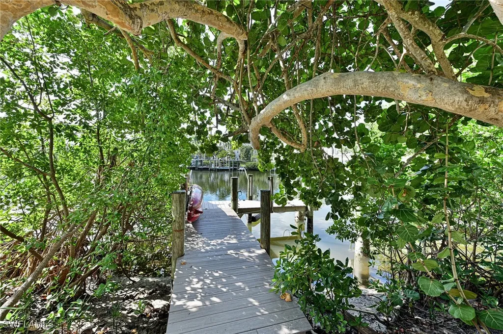 94 Southport Cove Bonita Springs FL 34134