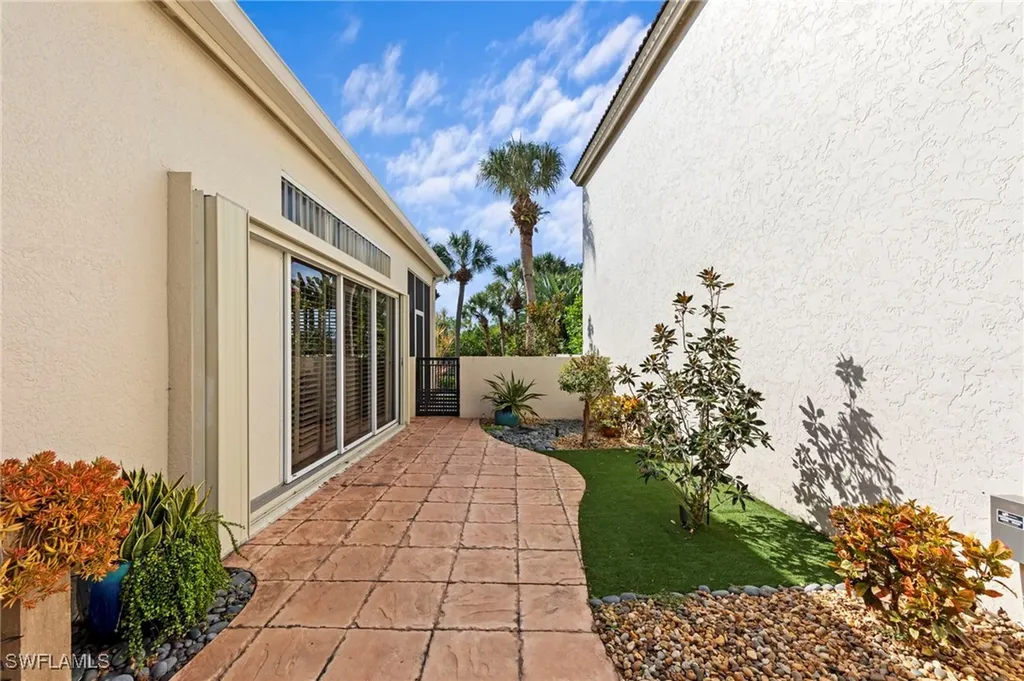 27567 Riverbank Drive Bonita Springs FL 34134