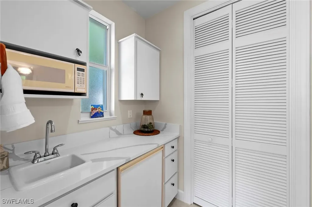 27567 Riverbank Drive Bonita Springs FL 34134