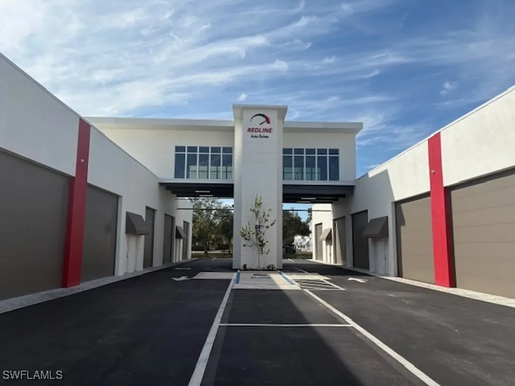 5705 Taylor Road Naples FL 34109