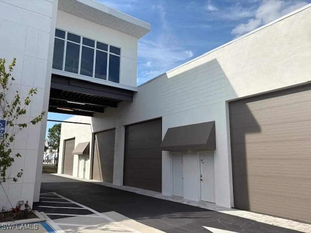 5705 Taylor Road Naples FL 34109