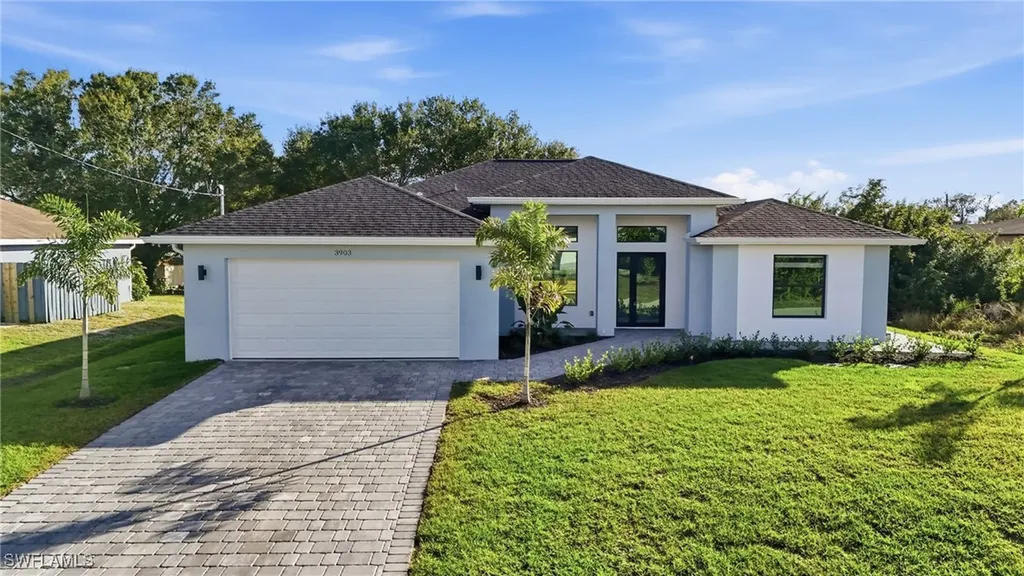 3903 15th Street SW Lehigh Acres FL 33976