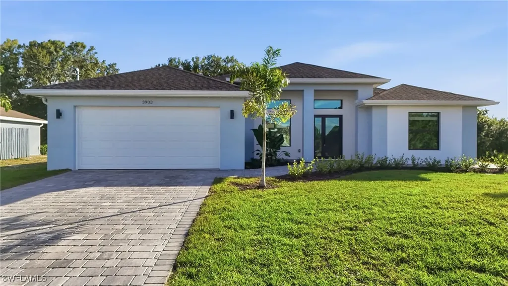 3903 15th Street SW Lehigh Acres FL 33976