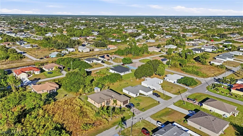 3903 15th Street SW Lehigh Acres FL 33976