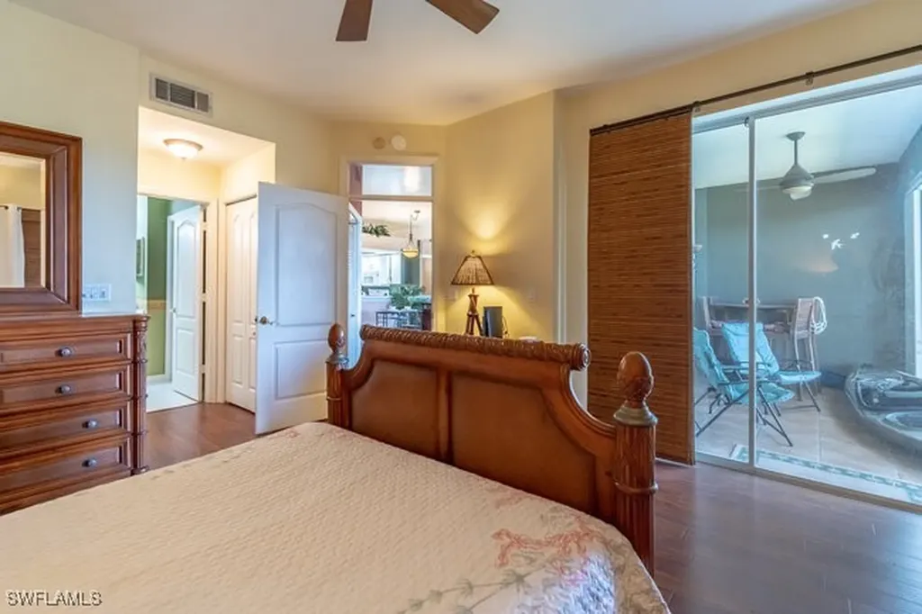 242 Newport Drive Naples FL 34114