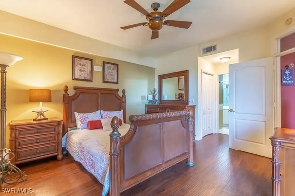 242 Newport Drive Naples FL 34114