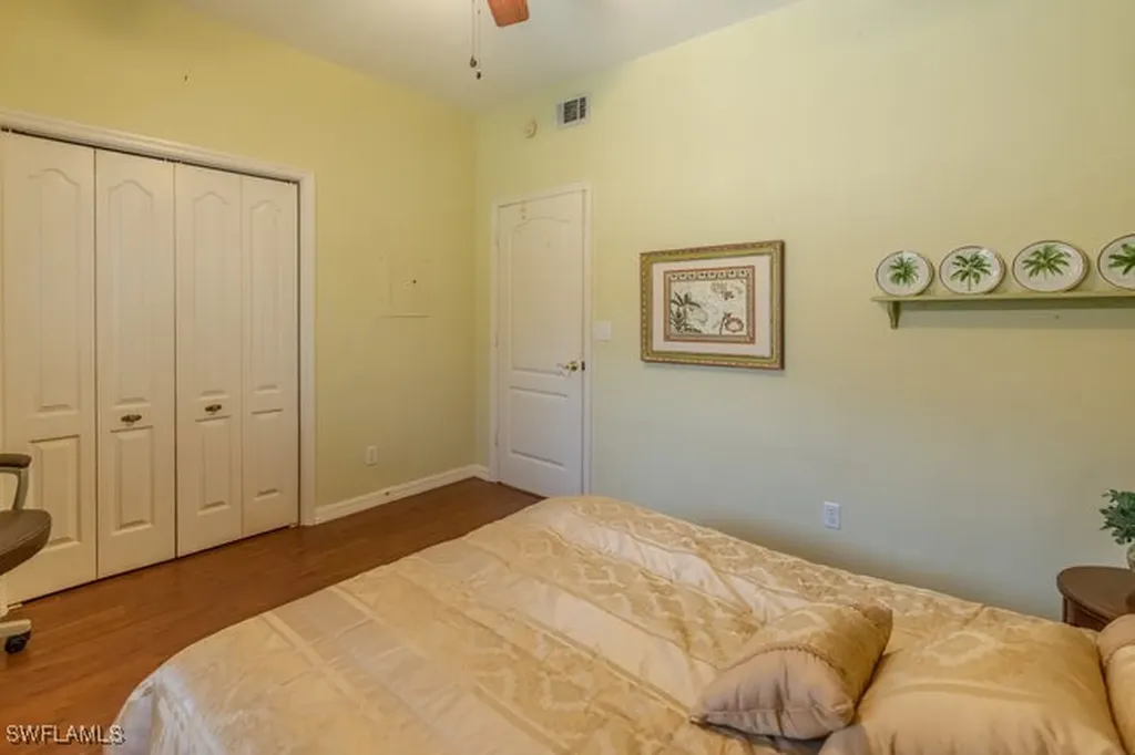 242 Newport Drive Naples FL 34114