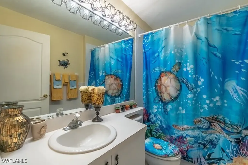 242 Newport Drive Naples FL 34114