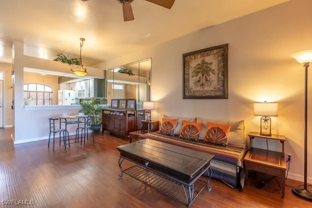 242 Newport Drive Naples FL 34114