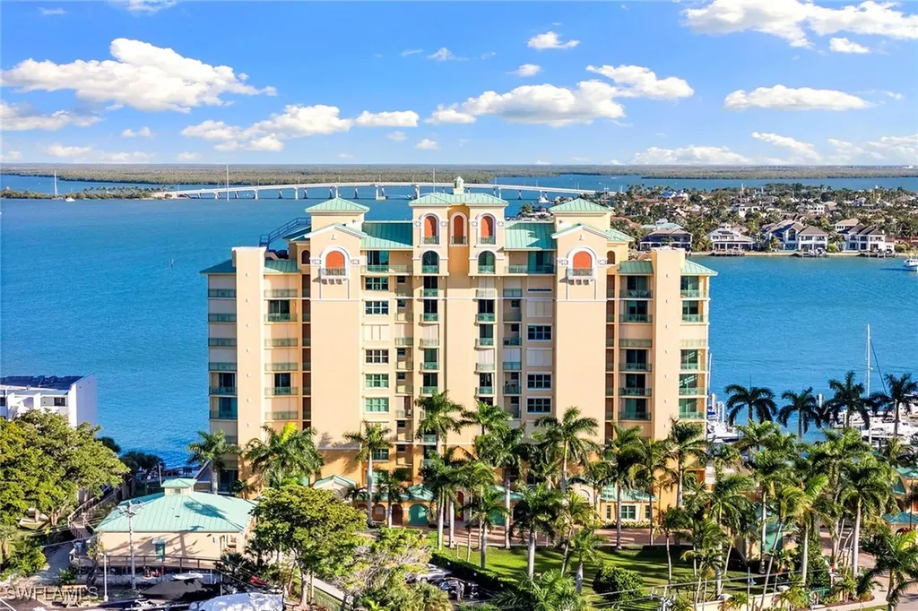 1079 Bald Eagle Drive Marco Island FL 34145