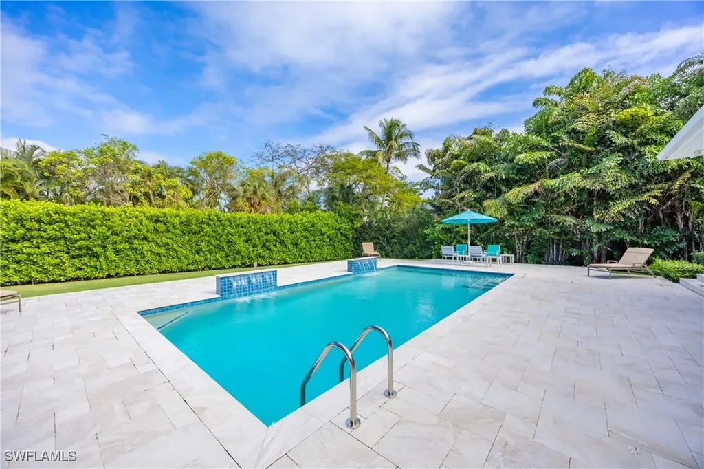 331 Spring Line Drive Naples FL 34102