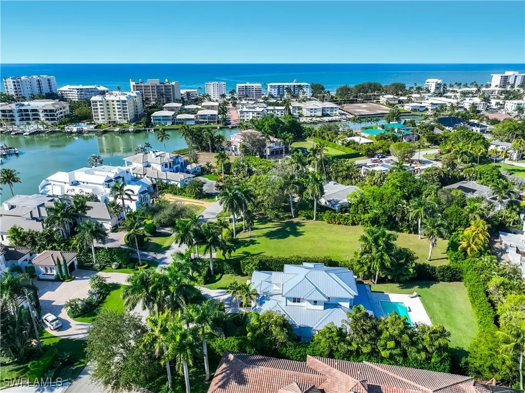 331 Spring Line Drive Naples FL 34102