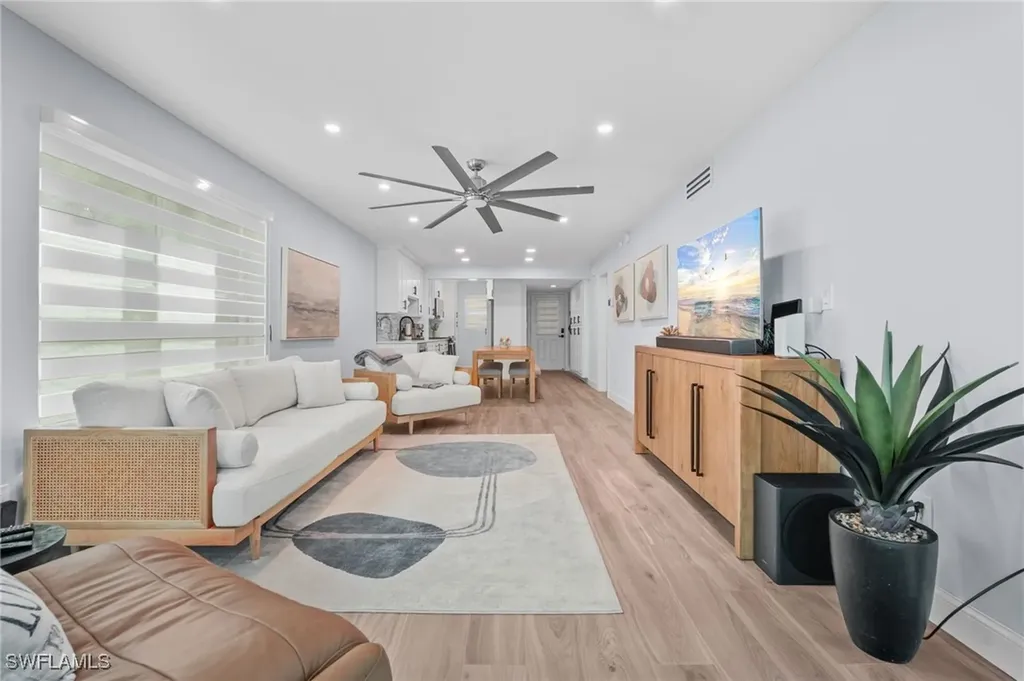 292 Banyan Boulevard Naples FL 34102