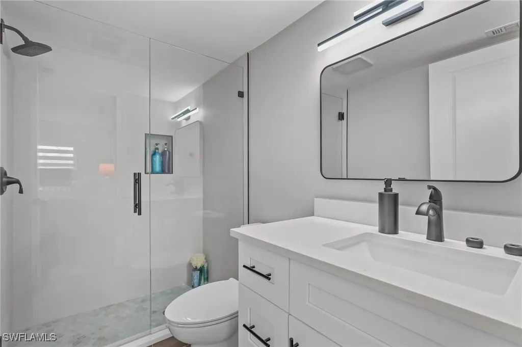 292 Banyan Boulevard Naples FL 34102