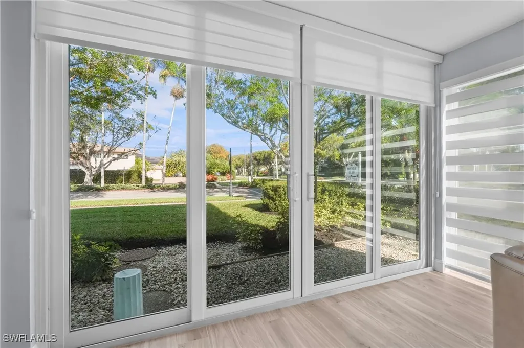 292 Banyan Boulevard Naples FL 34102
