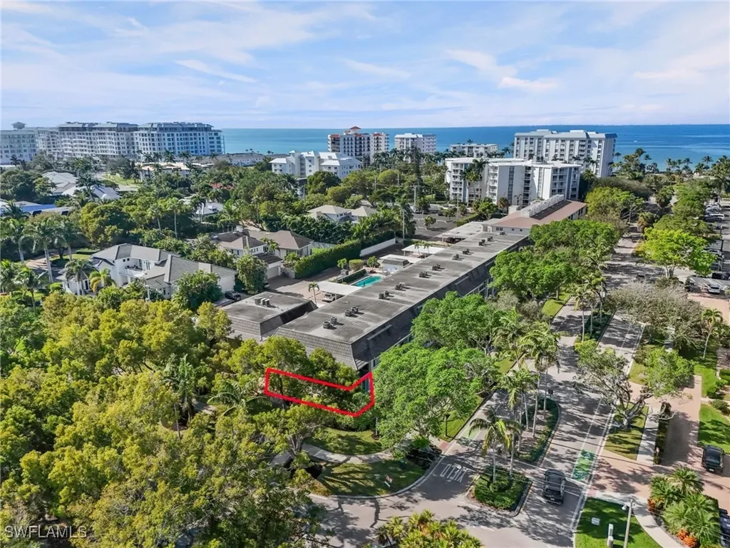 292 Banyan Boulevard Naples FL 34102