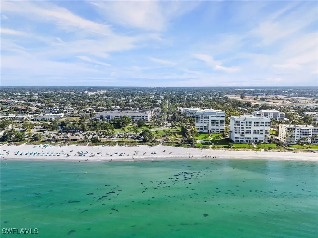 292 Banyan Boulevard Naples FL 34102
