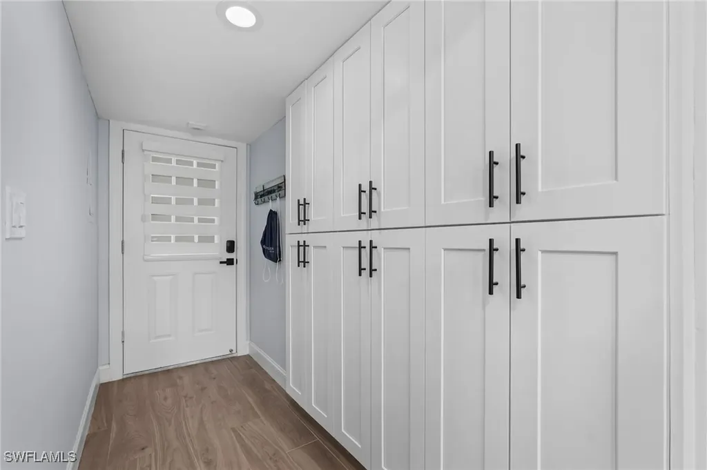 292 Banyan Boulevard Naples FL 34102