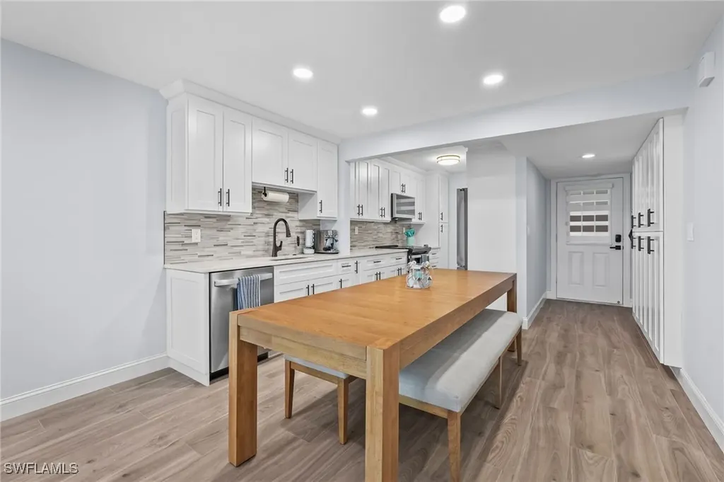 292 Banyan Boulevard Naples FL 34102