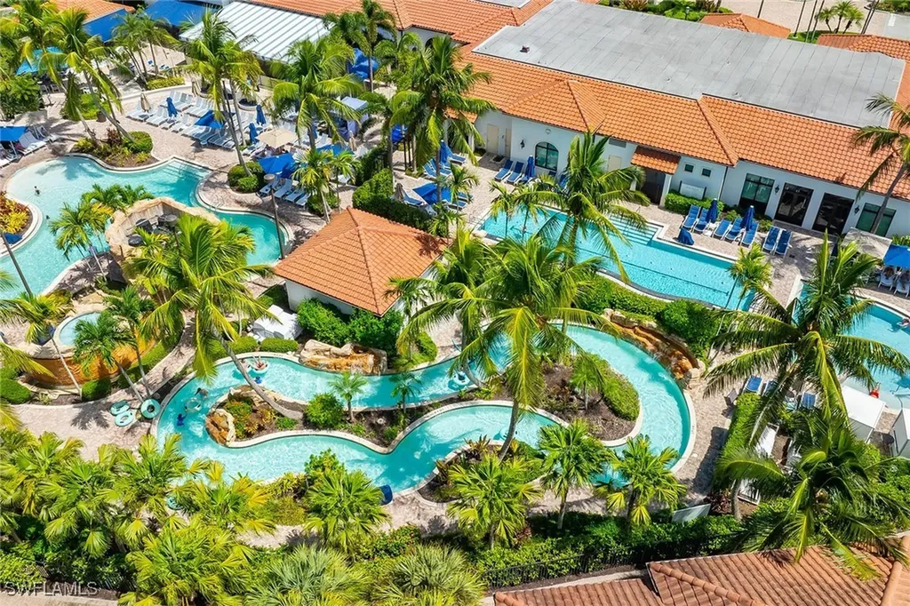 1015 Sandpiper Street Naples FL 34102