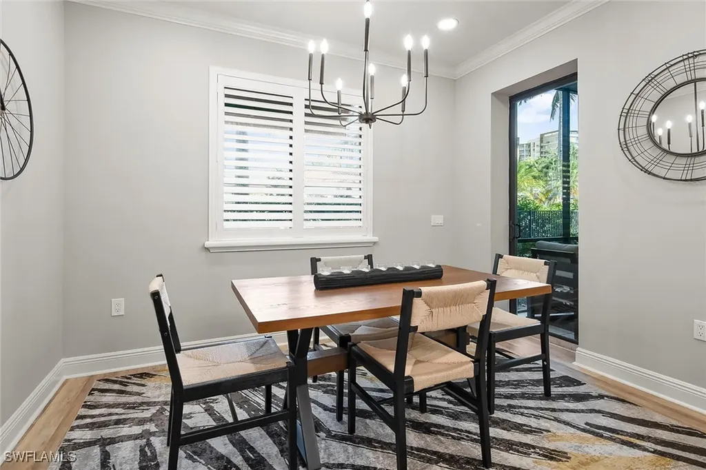 1015 Sandpiper Street Naples FL 34102