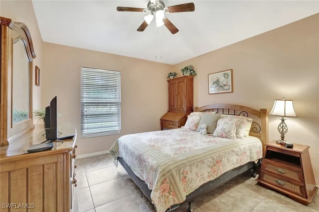 660 20th Street SE Naples FL 34117