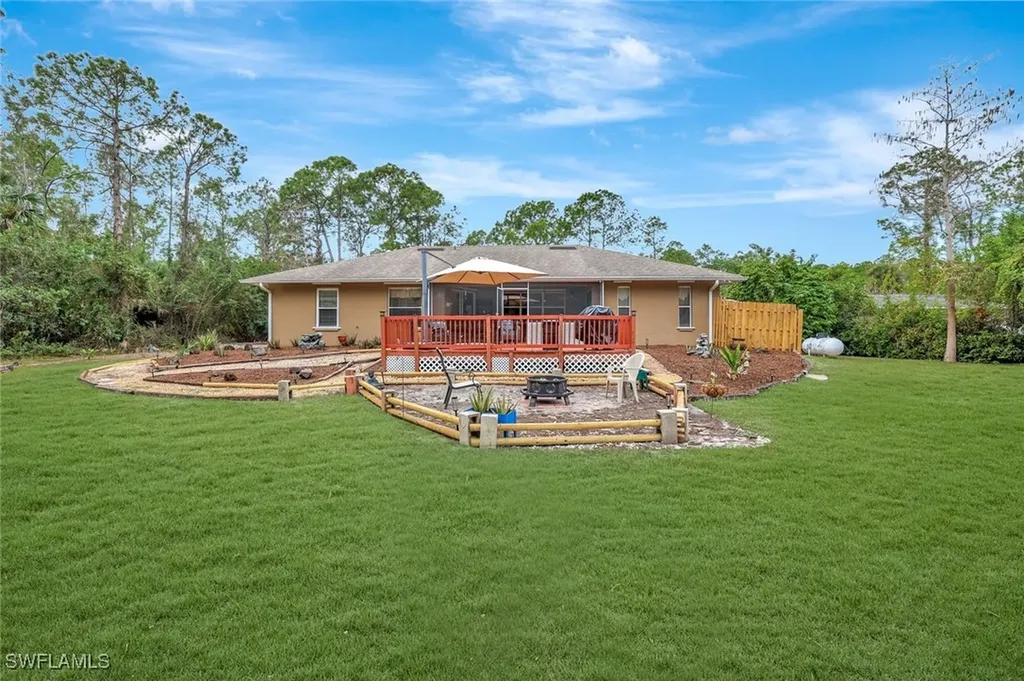 660 20th Street SE Naples FL 34117