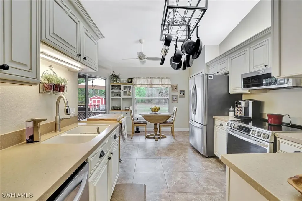 660 20th Street SE Naples FL 34117