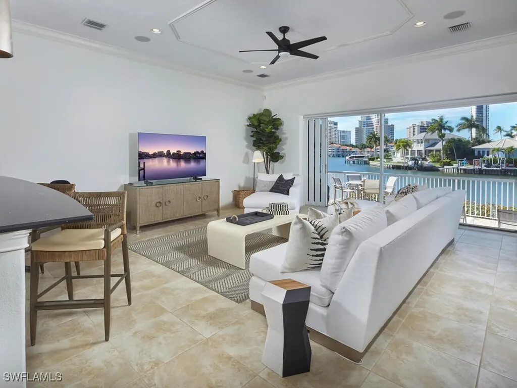 4419 Crayton Road Naples FL 34103