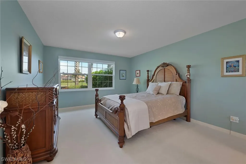 3527 El Verdado Court Naples FL 34109