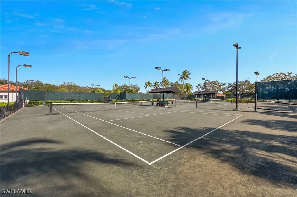 3527 El Verdado Court Naples FL 34109