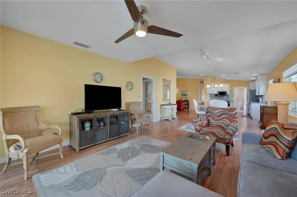 3527 El Verdado Court Naples FL 34109