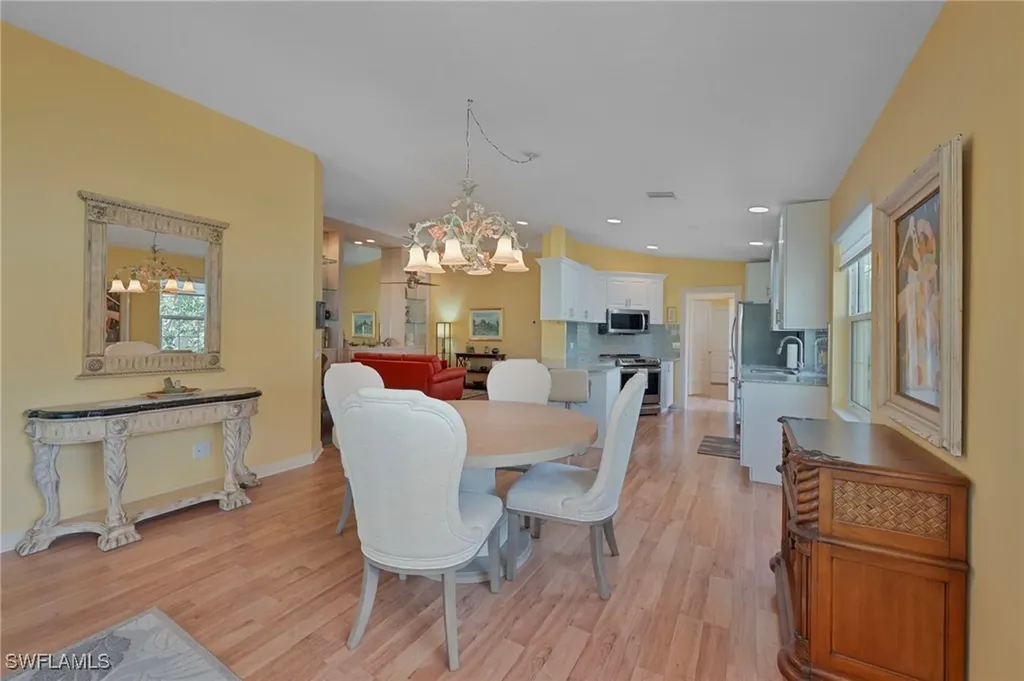 3527 El Verdado Court Naples FL 34109
