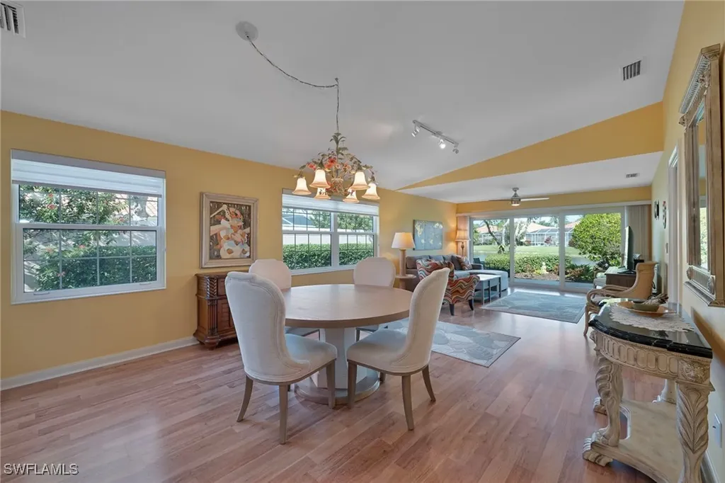 3527 El Verdado Court Naples FL 34109