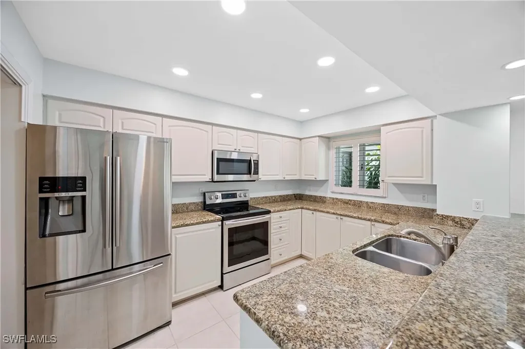 1608 Spoonbill Lane Naples FL 34105