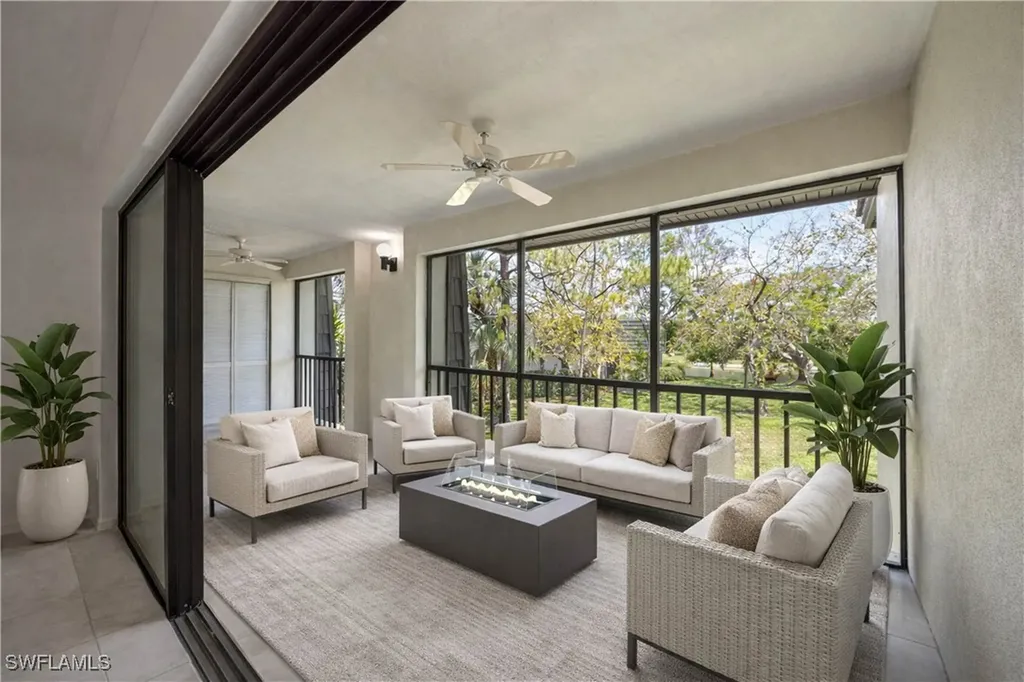 1608 Spoonbill Lane Naples FL 34105