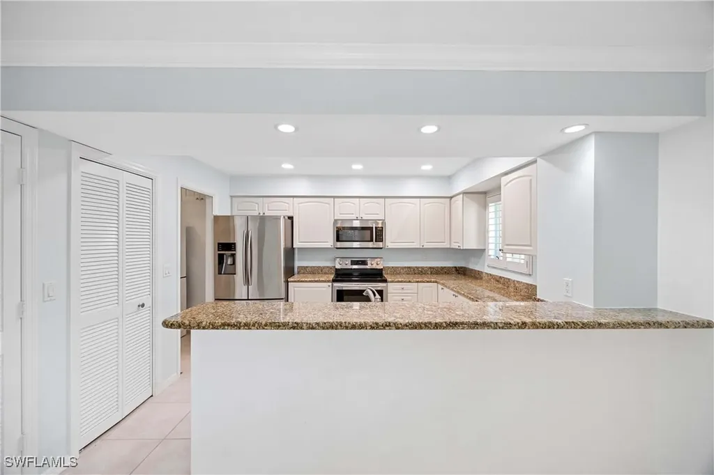 1608 Spoonbill Lane Naples FL 34105