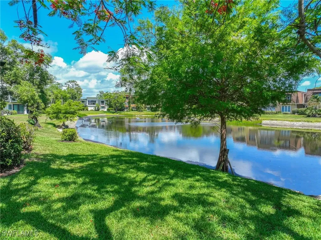 1608 Spoonbill Lane Naples FL 34105