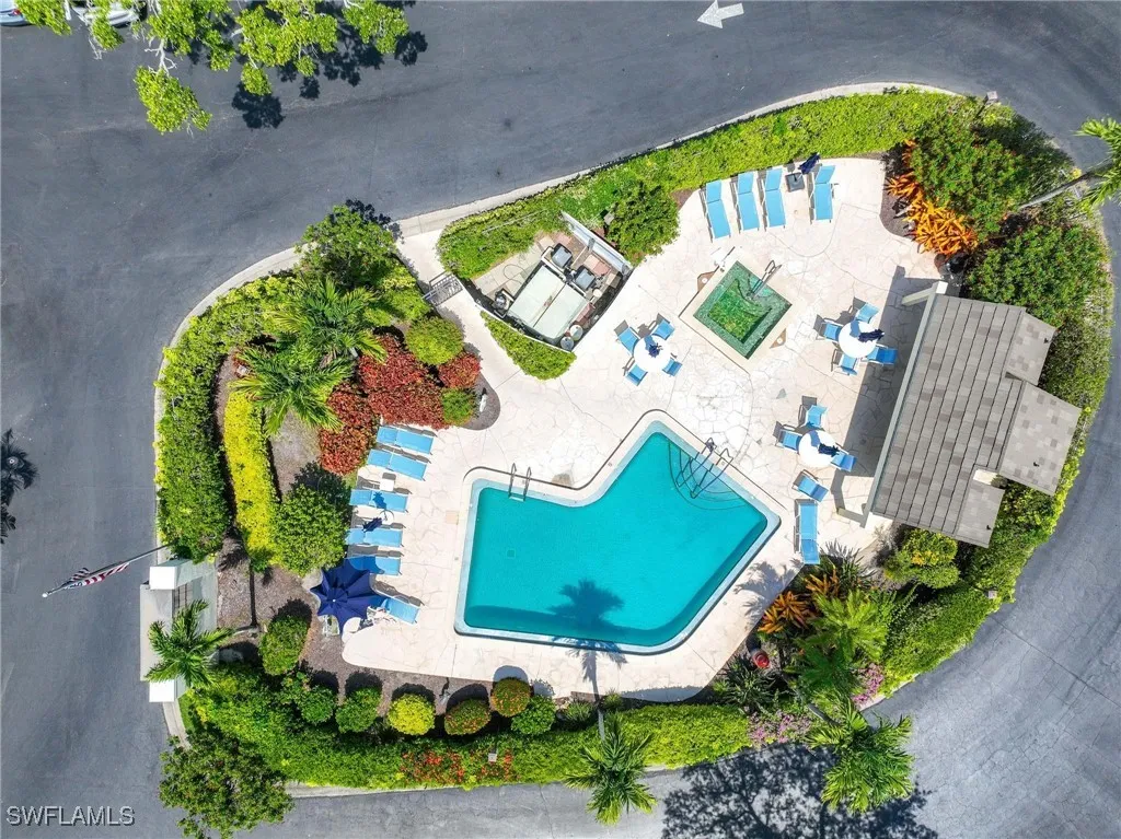 1608 Spoonbill Lane Naples FL 34105